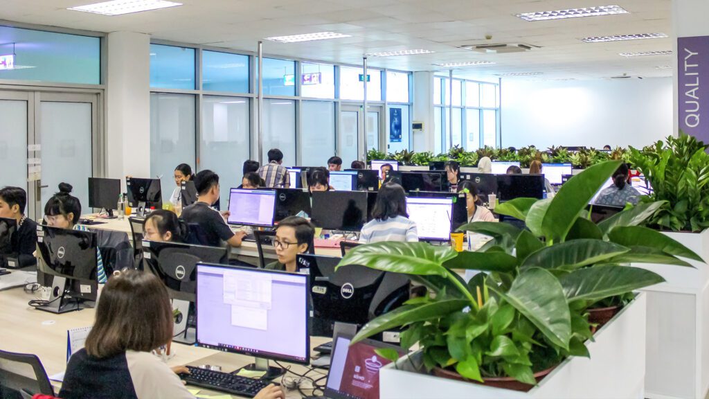Disaster Recovery Plan & Business Continuity Plan: On-premise vs Cloud DMS Compare 5 Disaster Recovery & Business Continuity On-premise vs Cloud DMS Compare