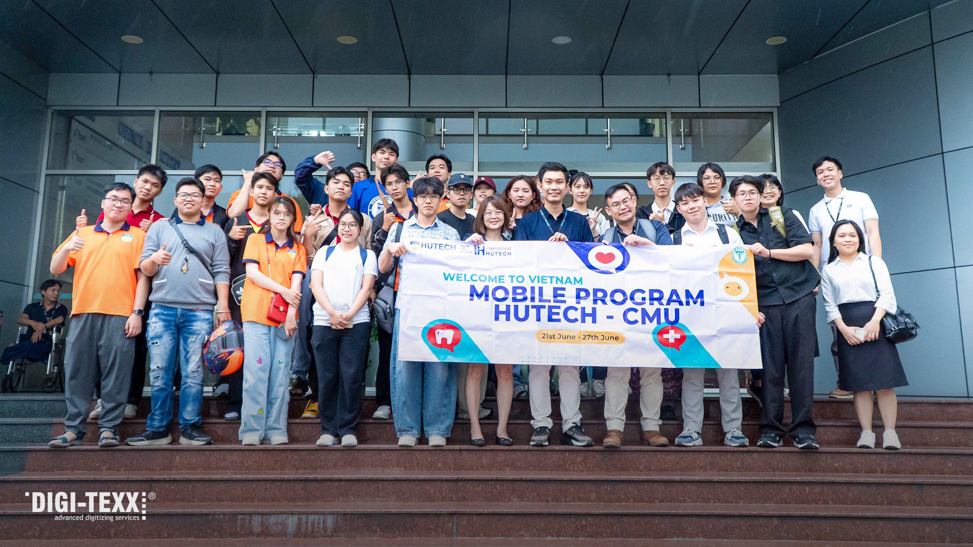 Welcomes Students From HUTECH And CMU
