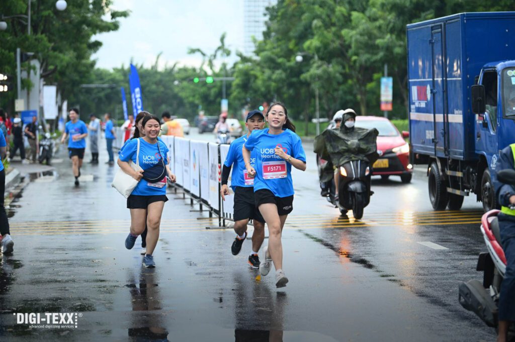 UOB Heartbeat Run 2025 DIGI TEXX VIETNAM 4