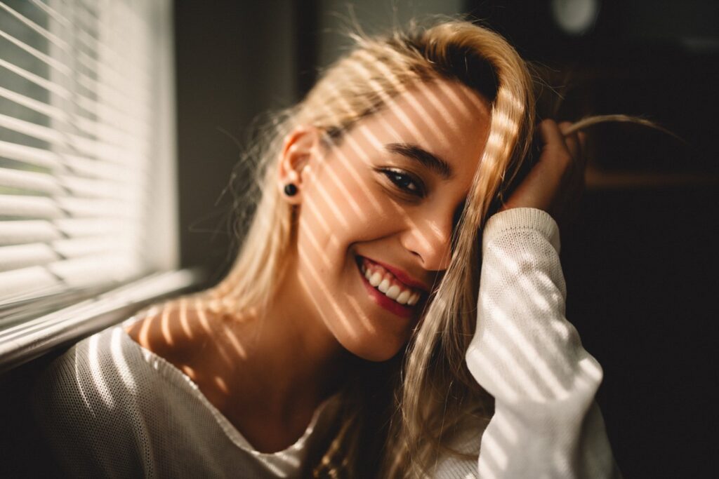 25 Essential Photography Tips For Beginners In 2026 10 Photography tips for beginners using natural light during golden hour